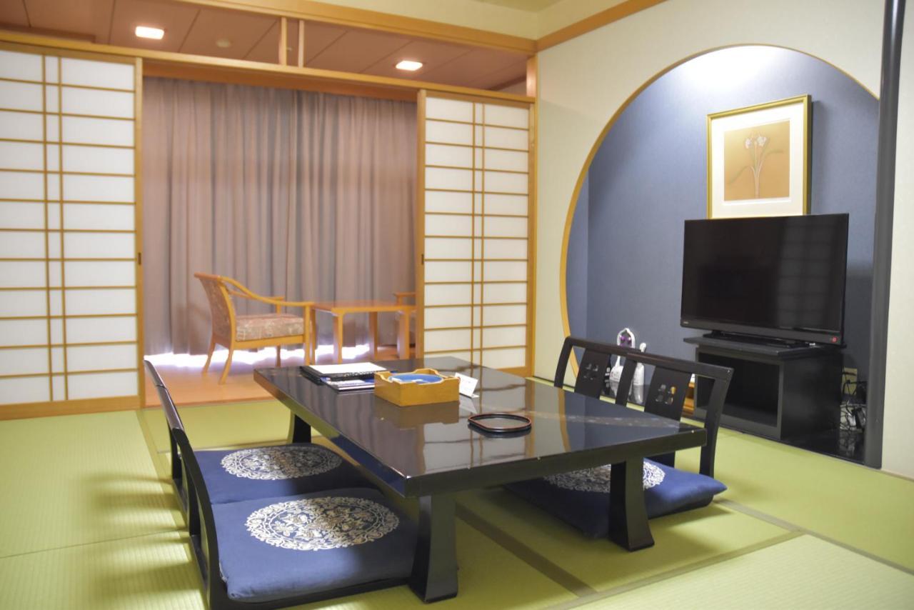 The Gran Resort Elegante Awajishima Eksteriør bilde