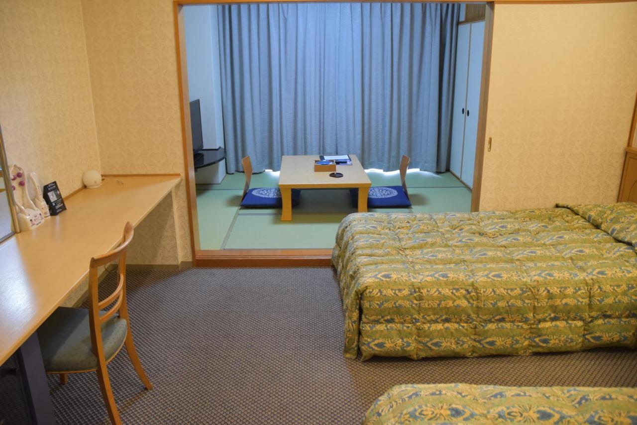 The Gran Resort Elegante Awajishima Eksteriør bilde